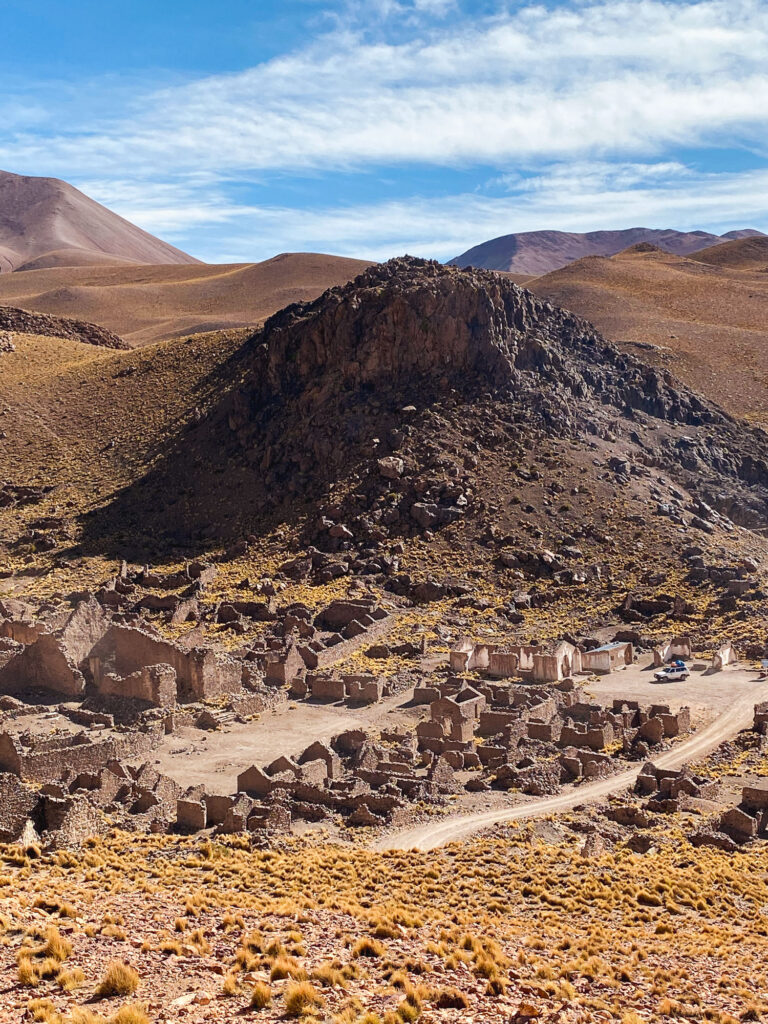 Remains of stone ruins in South Lipez, in the heart of the Bolivian Altiplano near Salar de Uyuni.